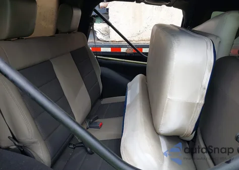 2010 Jeep Wrangler Sport из США, поврежденный, VIN 1J4AA2D15AL233138